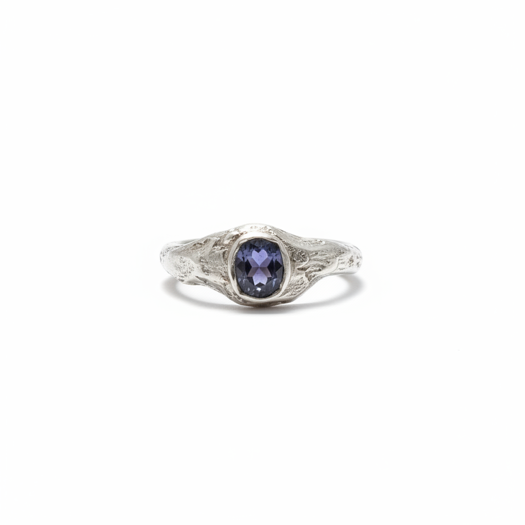 Anillo Iolita